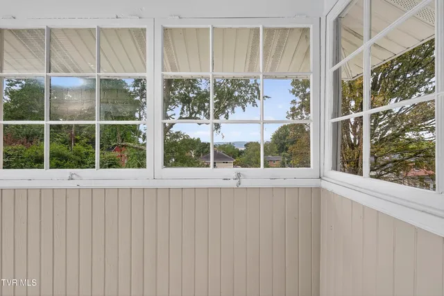 $364,900 | 620 Arlington Avenue, Bristol, VA 24201