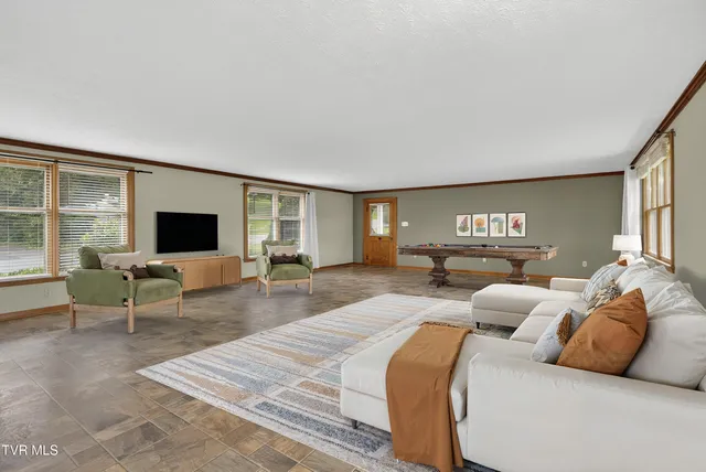 $364,900 | 620 Arlington Avenue, Bristol, VA 24201