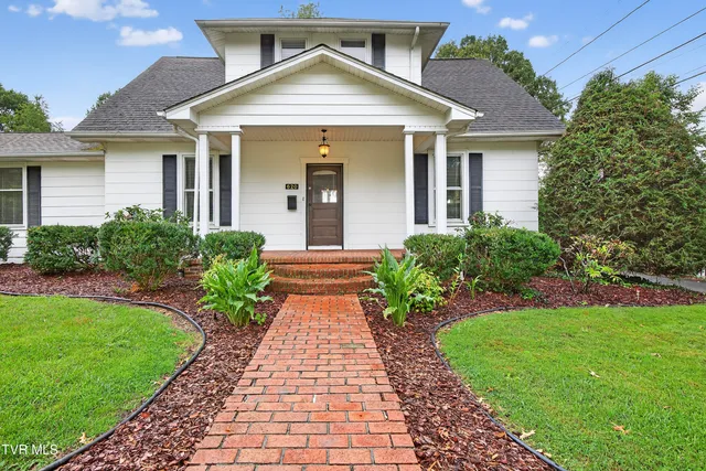 $364,900 | 620 Arlington Avenue, Bristol, VA 24201