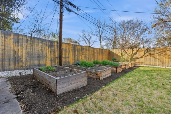 a view of a storage & utility room