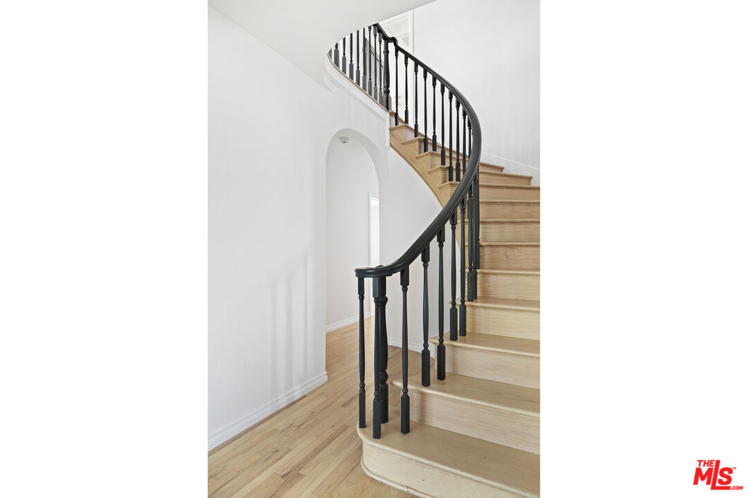 2157 Moreno Drive Los Angeles, CA 90039 - Photo 35 of 75