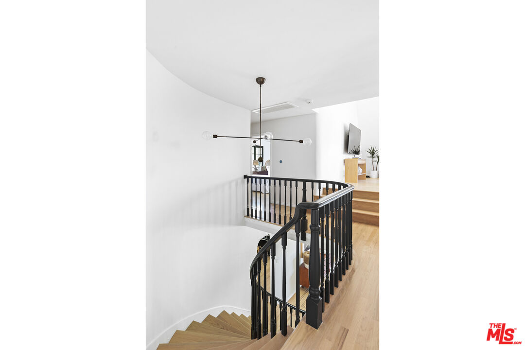 2157 Moreno Drive Los Angeles, CA 90039 - Photo 41 of 75