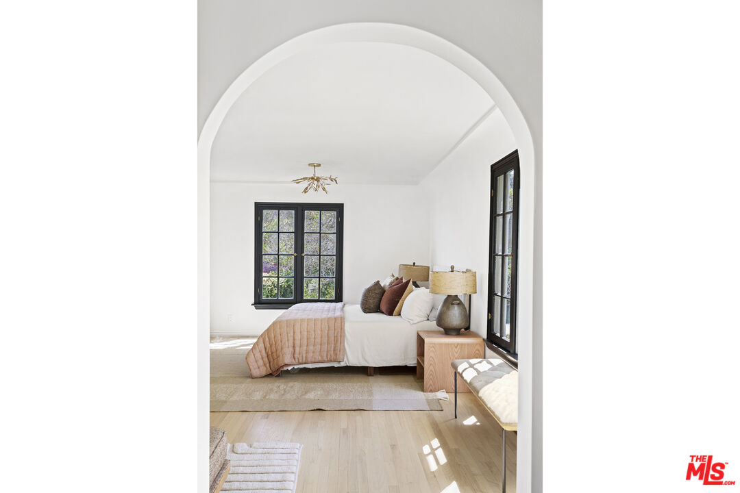 2157 Moreno Drive Los Angeles, CA 90039 - Photo 46 of 75