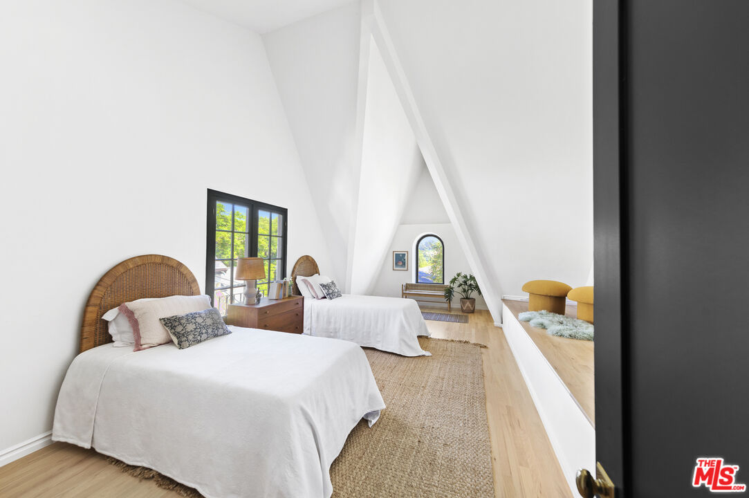 2157 Moreno Drive Los Angeles, CA 90039 - Photo 51 of 75