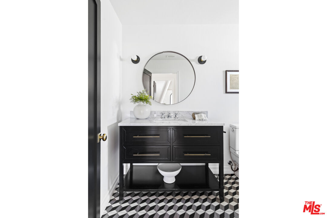 2157 Moreno Drive Los Angeles, CA 90039 - Photo 54 of 75