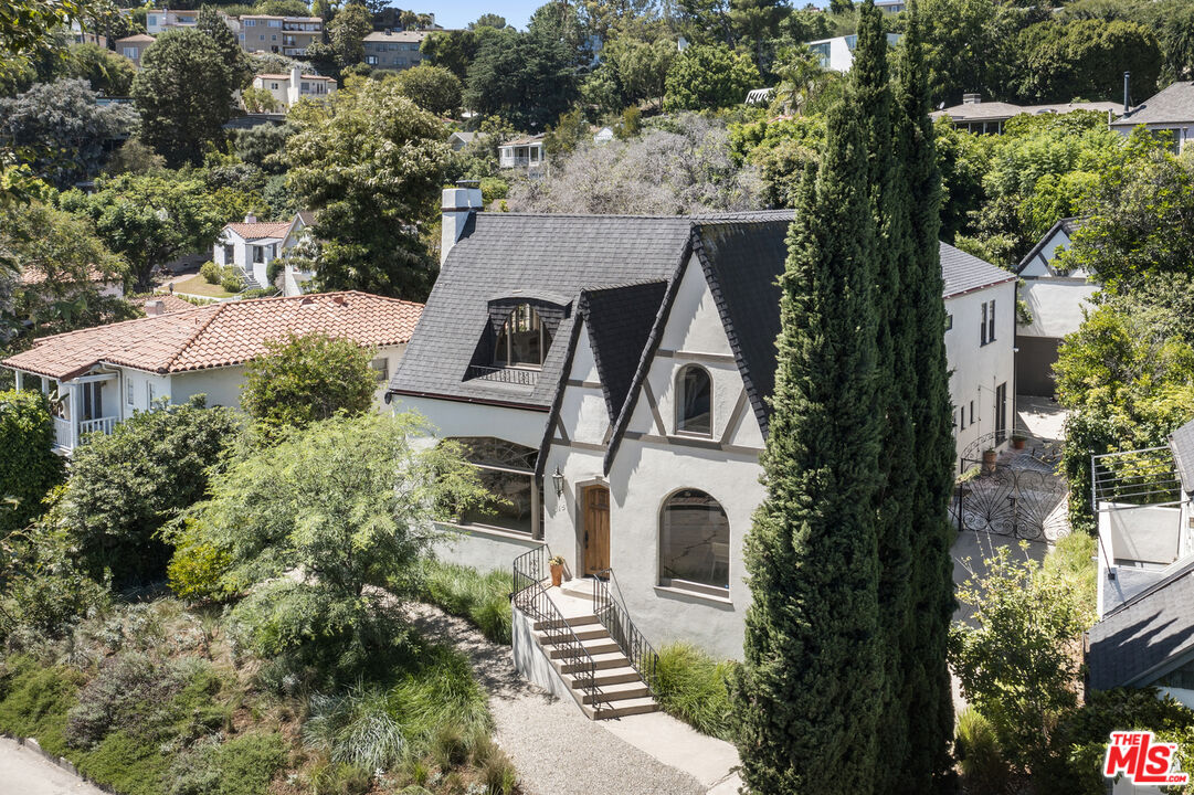 2157 Moreno Drive Los Angeles, CA 90039 - Photo 9 of 75