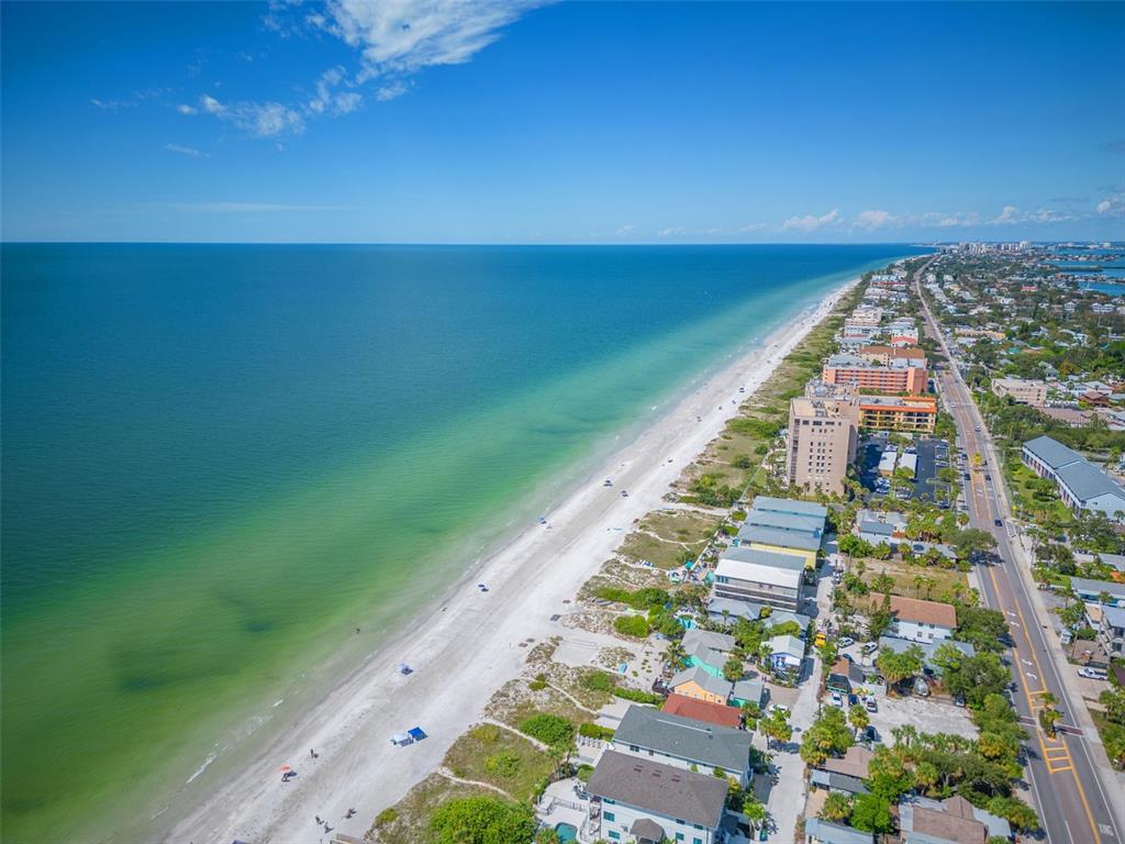 320 Windrush Boulevard, Unit 3 Indian Rocks Beach, FL 33785 - Photo 11 of 40 Indian Rocks Beach