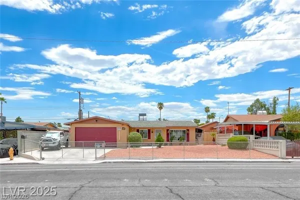 $2,650 | 861 East Hacienda Avenue, Las Vegas, NV 89119