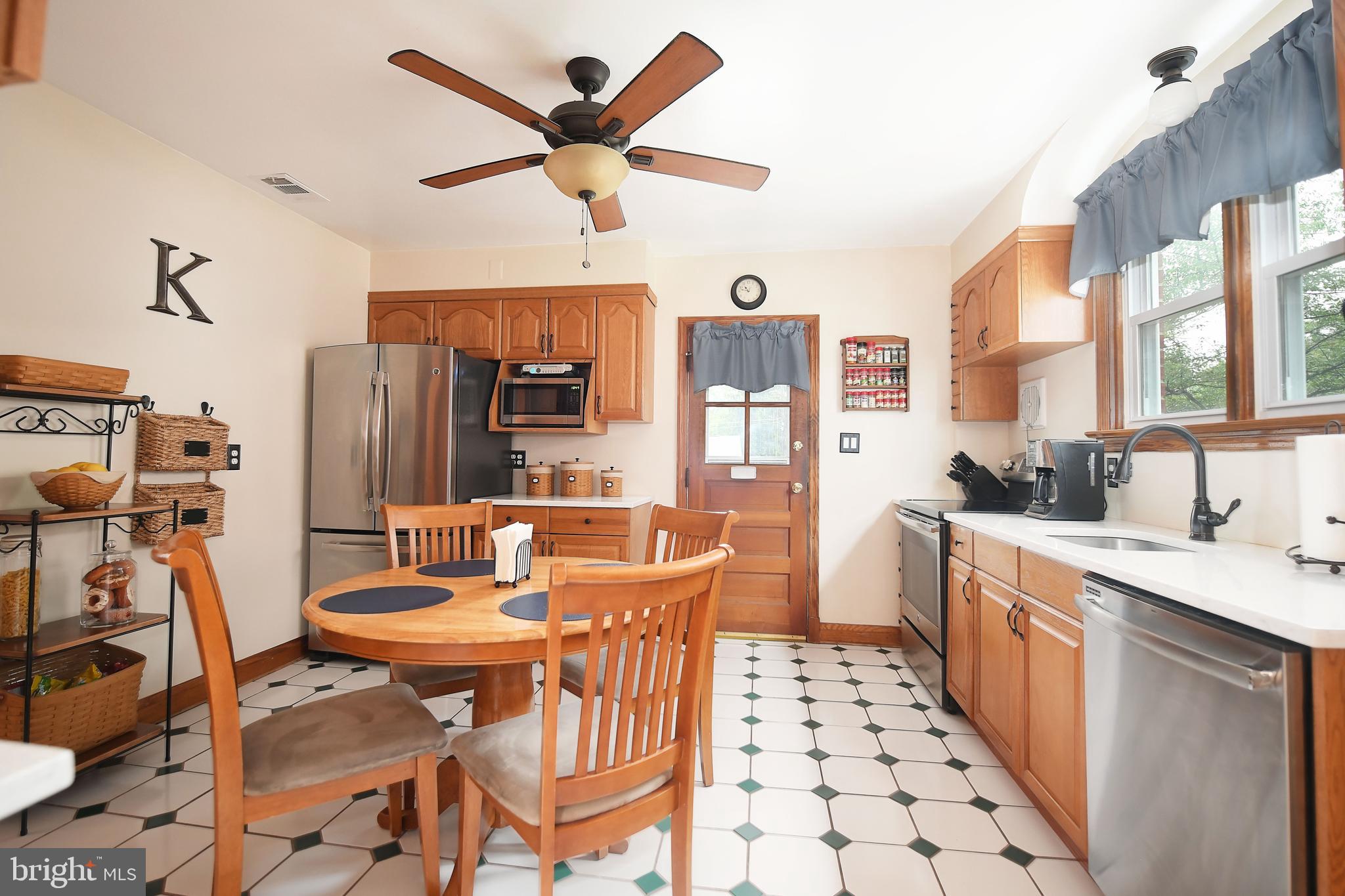 9307 Carney Road Baltimore, MD 21234 - Photo 13 of 32 Gallery Image 13