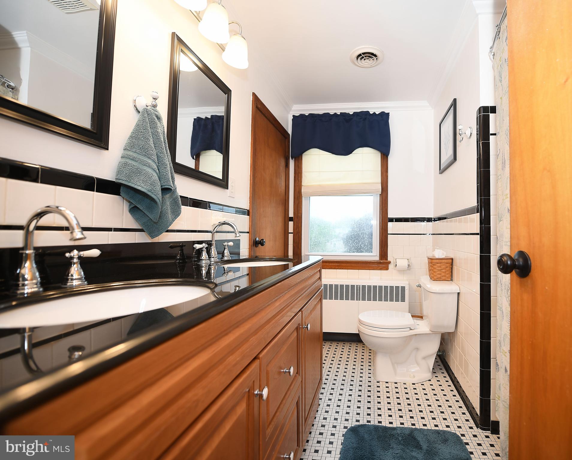 9307 Carney Road Baltimore, MD 21234 - Photo 4 of 32 Gallery Image 4