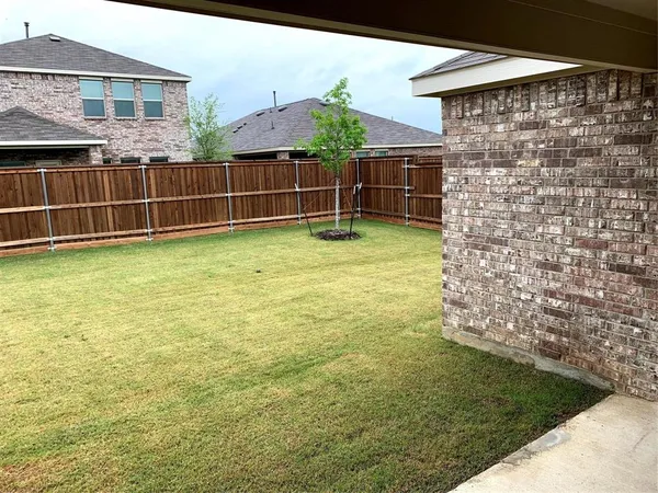 $2,200 | 2444 Larimar Drive, Little Elm, TX 76227