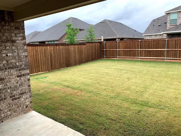 $2,200 | 2444 Larimar Drive, Little Elm, TX 76227