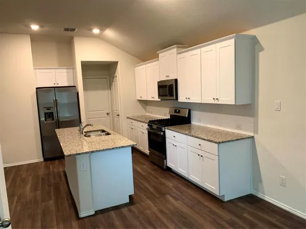 $2,200 | 2444 Larimar Drive, Little Elm, TX 76227