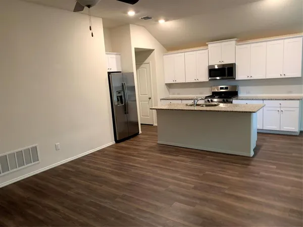 $2,200 | 2444 Larimar Drive, Little Elm, TX 76227