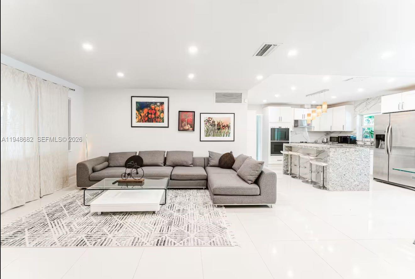 4017 Monroe Street Hollywood, FL 33021 - Photo 14 of 24