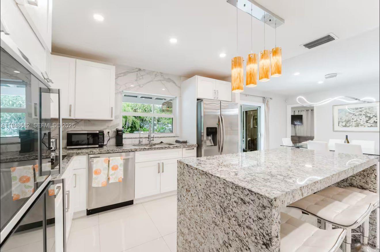 4017 Monroe Street Hollywood, FL 33021 - Photo 16 of 24