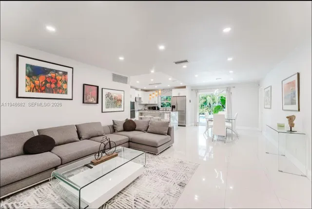 $6,300 | 4017 Monroe Street, Hollywood, FL 33021