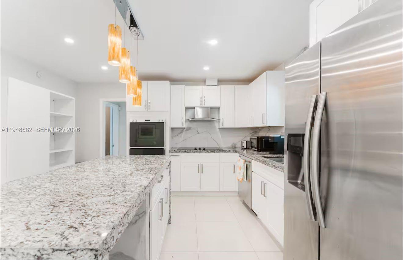 4017 Monroe Street Hollywood, FL 33021 - Photo 3 of 24