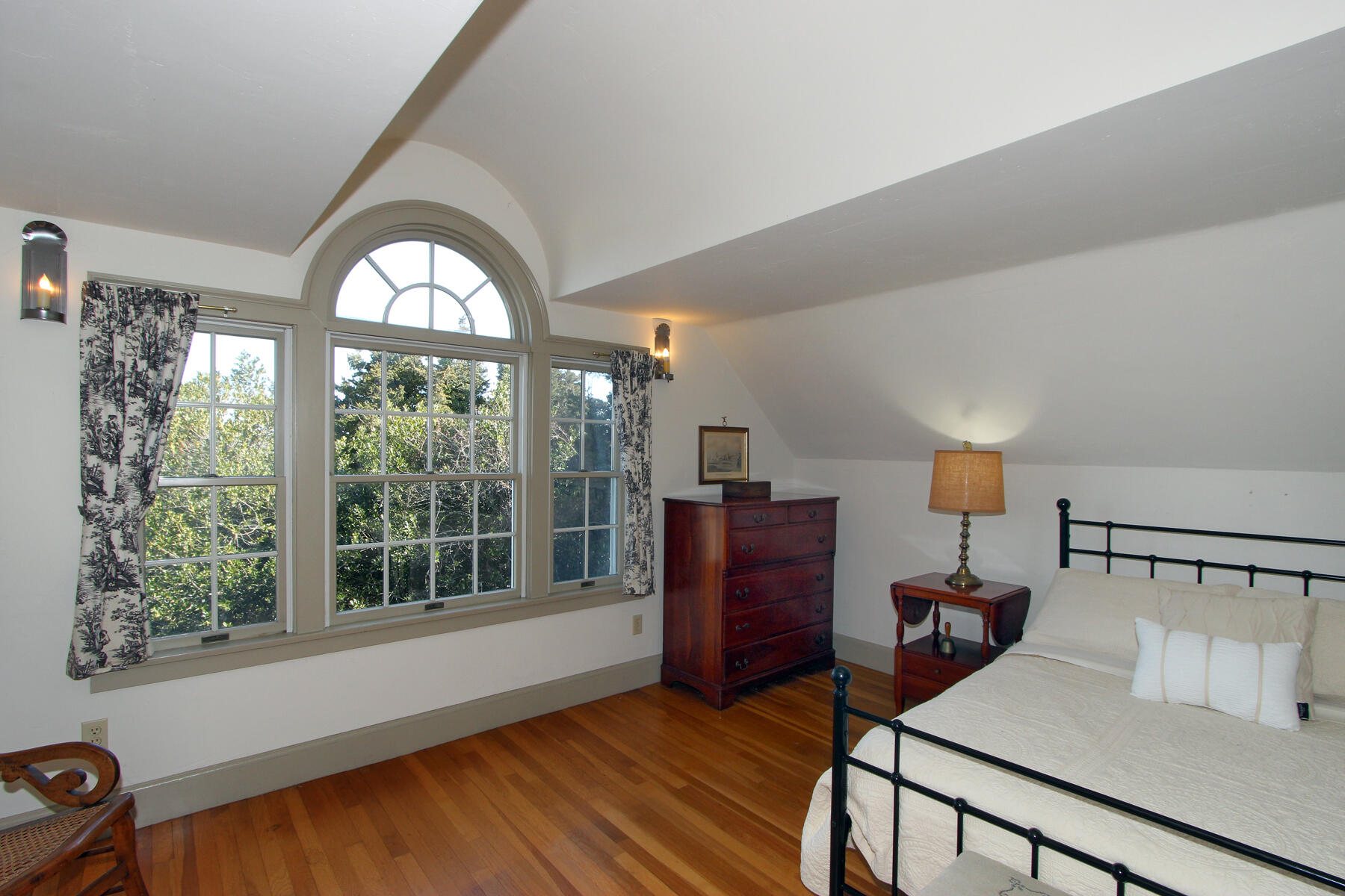 163 Pochet Road Orleans, MA 02653 - Photo 43 of 67 a view of a livingroom with furniture and a window