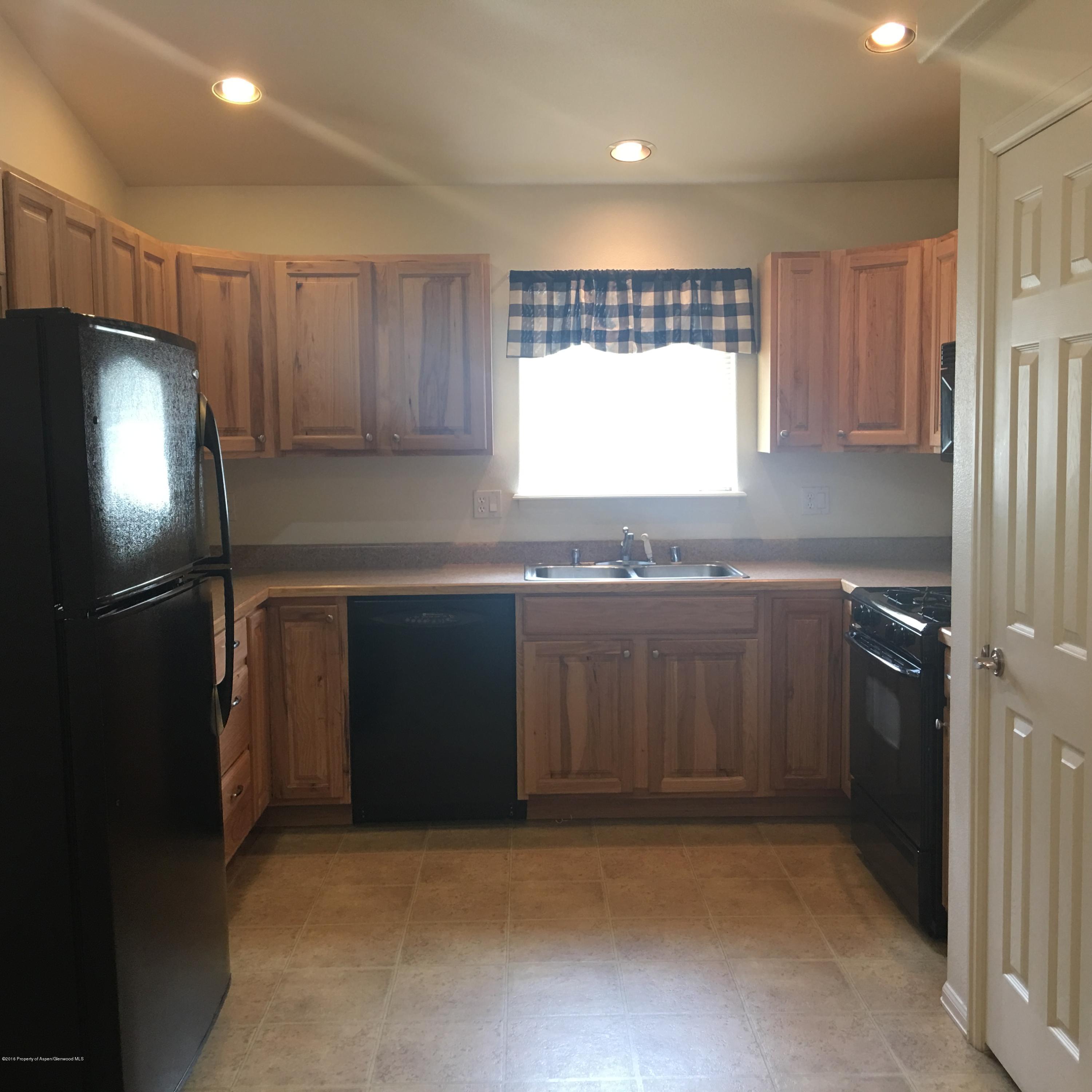 320 Columbine Drive Rifle, CO 81650 - Photo 4 of 14 Kitchen
