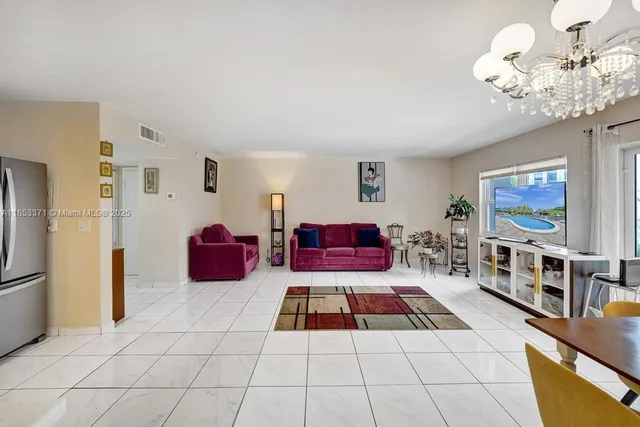 $247,000 | 200 Diplomat Parkway, Unit 423, Hallandale Beach, FL 33009