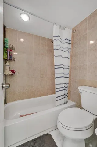 $247,000 | 200 Diplomat Parkway, Unit 423, Hallandale Beach, FL 33009