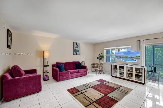 $247,000 | 200 Diplomat Parkway, Unit 423, Hallandale Beach, FL 33009