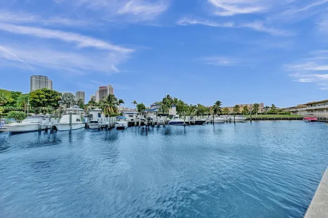 $247,000 | 200 Diplomat Parkway, Unit 423, Hallandale Beach, FL 33009