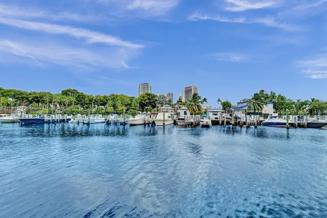 $247,000 | 200 Diplomat Parkway, Unit 423, Hallandale Beach, FL 33009