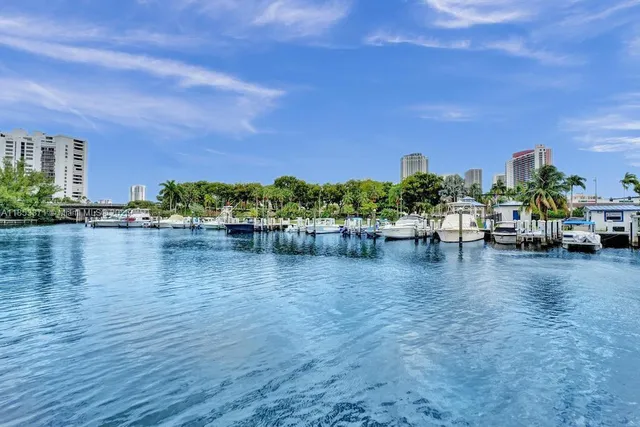 $247,000 | 200 Diplomat Parkway, Unit 423, Hallandale Beach, FL 33009