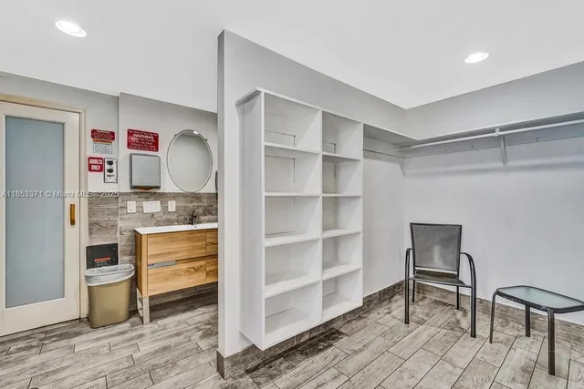 $247,000 | 200 Diplomat Parkway, Unit 423, Hallandale Beach, FL 33009