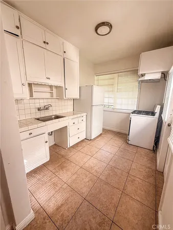 $1,325,000 | 532 Chestnut Avenue, Long Beach, CA 90802