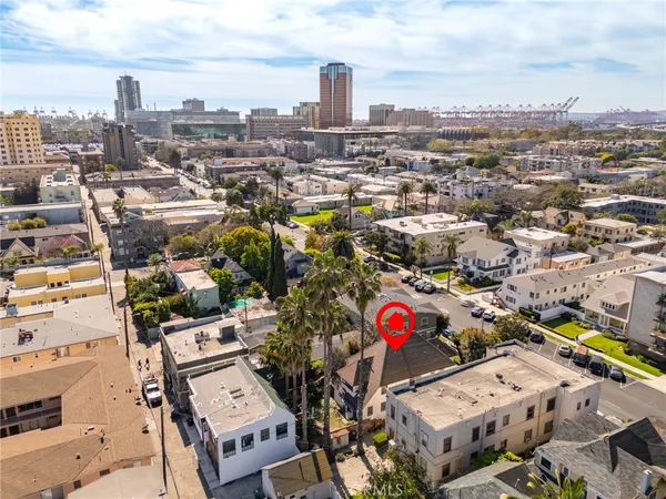 $1,325,000 | 532 Chestnut Avenue, Long Beach, CA 90802