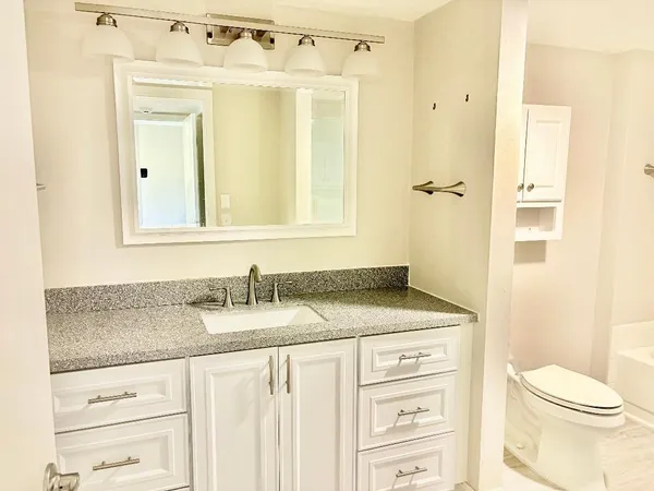 $60,000 | 50 Stratford Lane West, Unit E, Boynton Beach, FL 33436