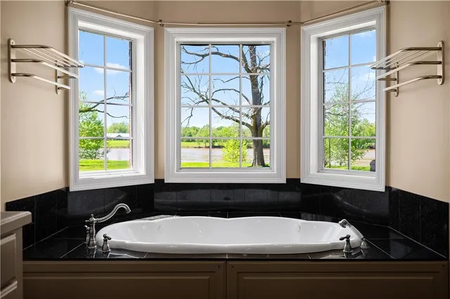 $675,000 | 1524 Palmer Chapel Road, Pineville, LA 71360