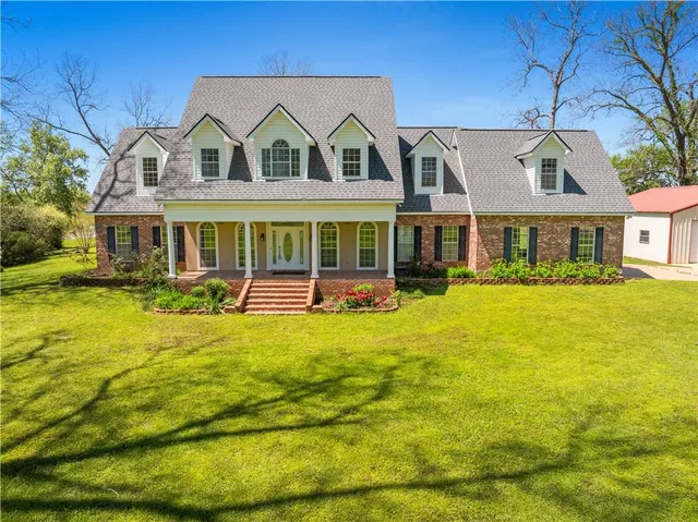$675,000 | 1524 Palmer Chapel Road, Pineville, LA 71360