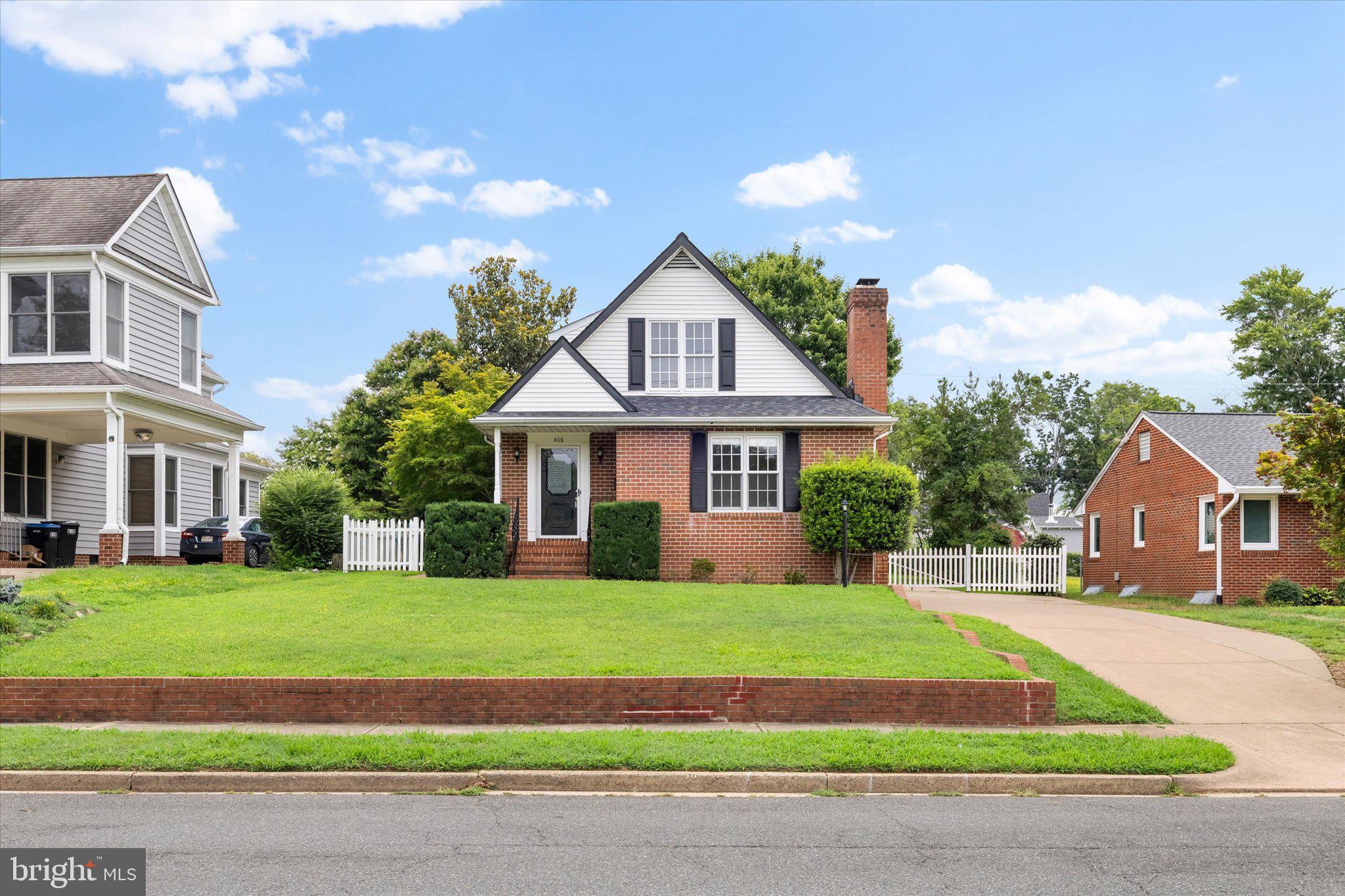 408 Riverside Drive Fredericksburg, VA 22401 - Photo 3 of 61