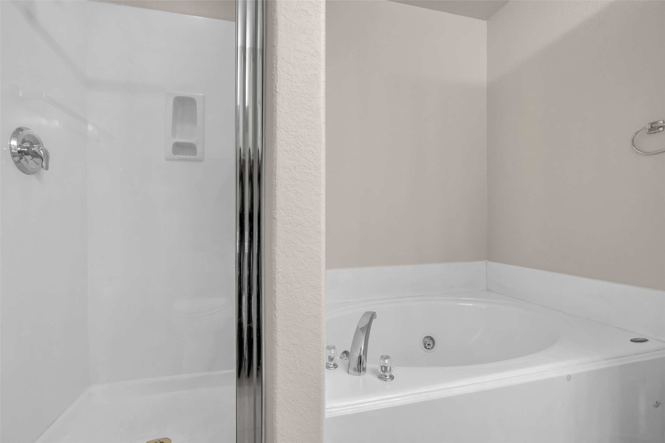 3311 Falcon Trail Drive Spring, TX 77373 - Photo 24 of 36 Also separate shower and jetted tub for a relaxing soak!