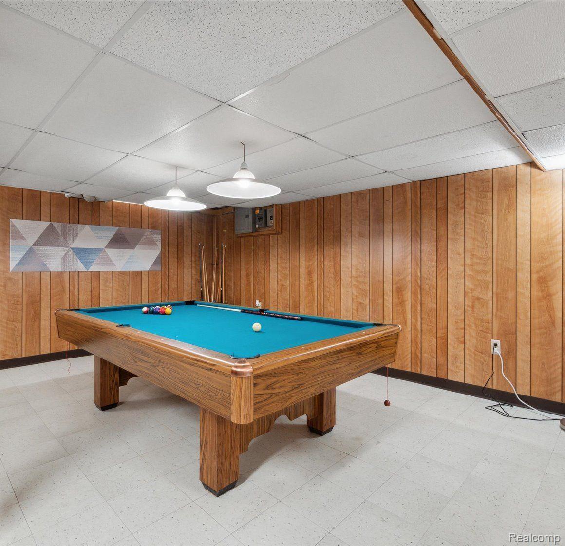 44117 Hanford Road Canton, MI 48187 - Photo 32 of 42 Gallery Image 32