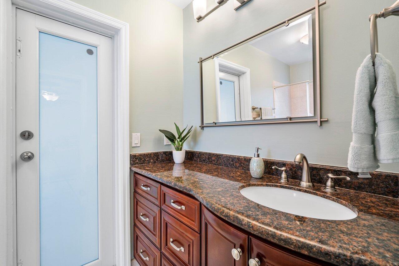 18298 102nd Way South Boca Raton, FL 33498 - Photo 21 of 59 Master bathroom