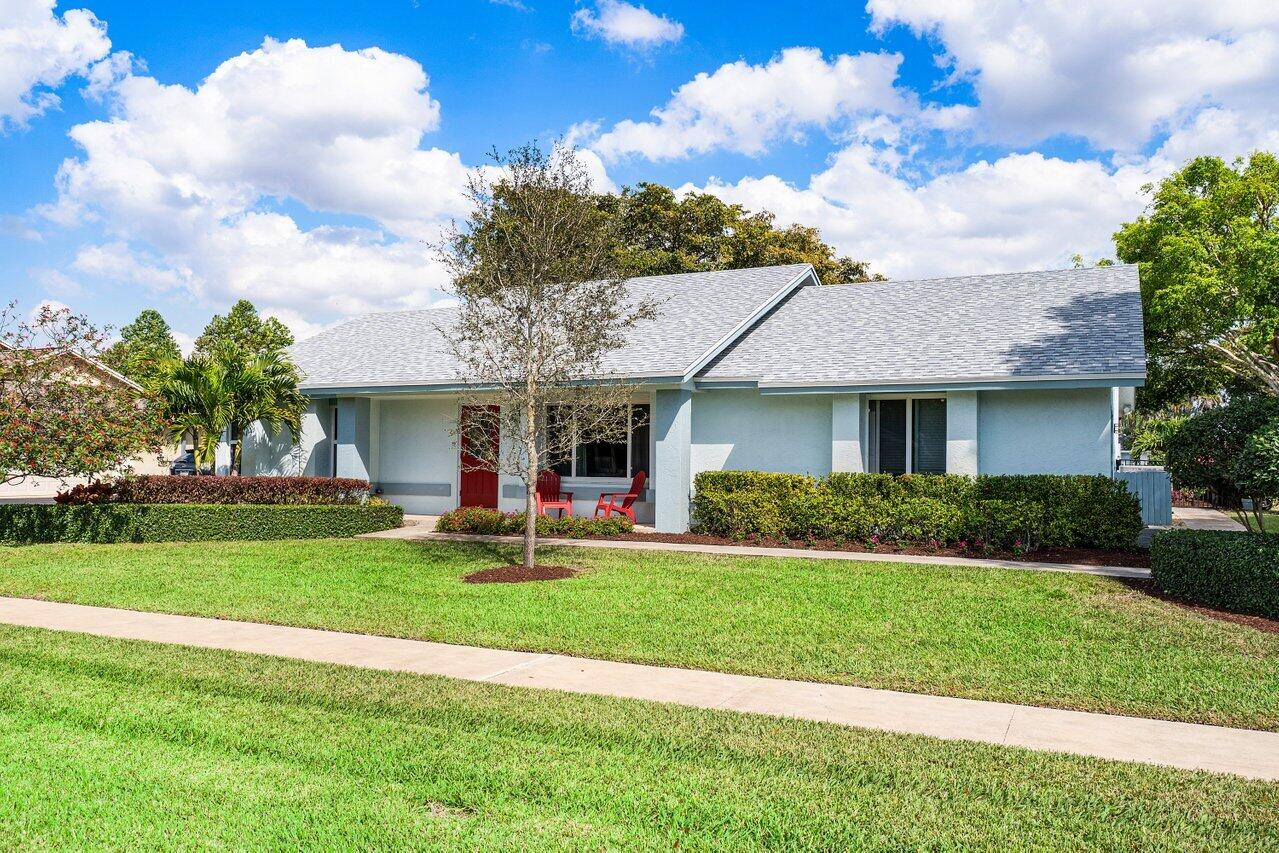 18298 102nd Way South Boca Raton, FL 33498 - Photo 4 of 59 Exterior front