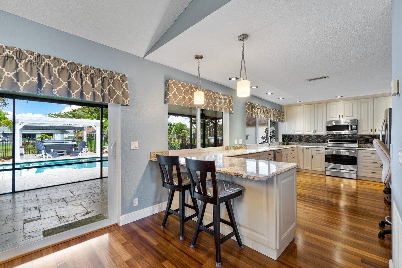 18298 102nd Way South Boca Raton, FL 33498 - Photo 10 of 59 Breakfast bar