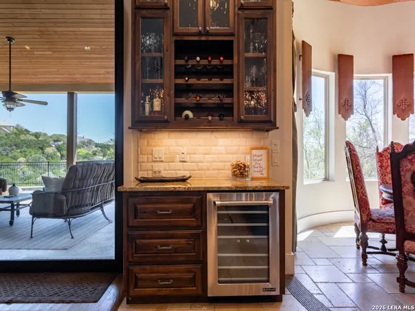 $999,999 | 426 Shepherd's Crook, Helotes, TX 78023