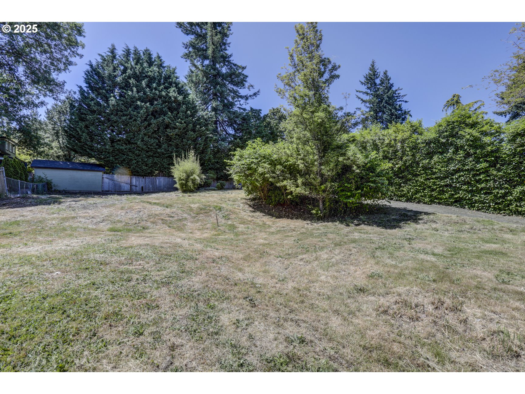 8807 Southwest Capitol Highway Portland, OR 97219 - Photo 5 of 12