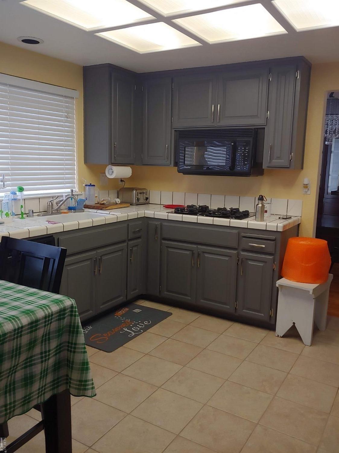 7309 Roxanne Lane Rohnert Park, CA 94928 - Photo 5 of 19