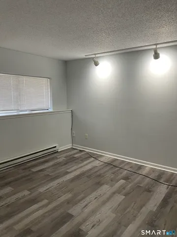 $1,700 | 925 Oronoke Road, Unit 30A, Waterbury, CT 06708