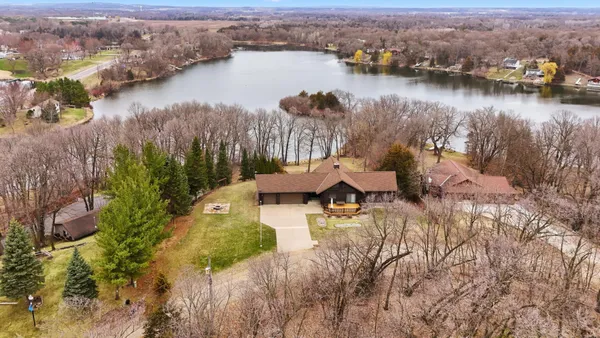 $785,000 | 20368 Edgehill Circle, Richmond, MN 56368