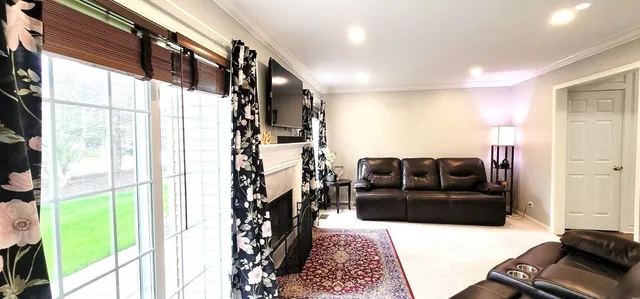 $2,400 | 10520 Wakefield Lane, Huntley, IL 60142