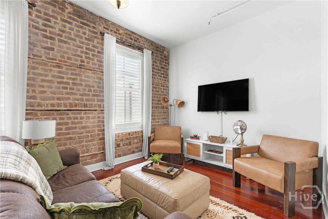 310 West Broughton Street, Unit 2013 Savannah, GA 31401 - Photo 3 of 17