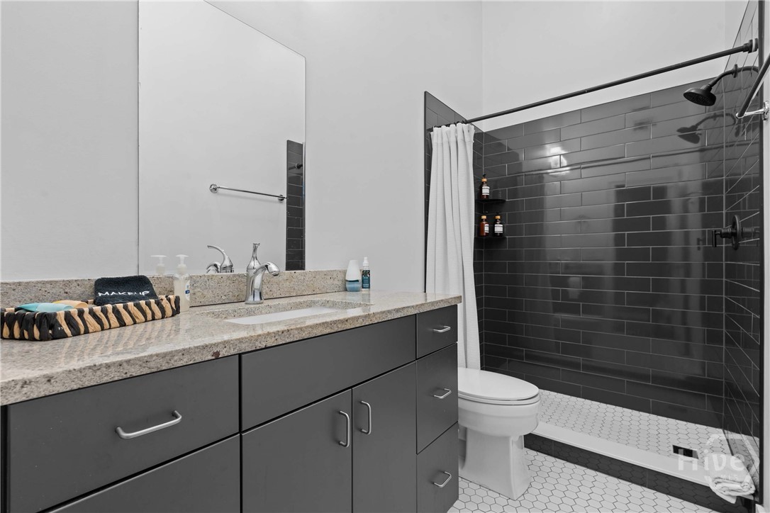 310 West Broughton Street, Unit 2013 Savannah, GA 31401 - Photo 8 of 17